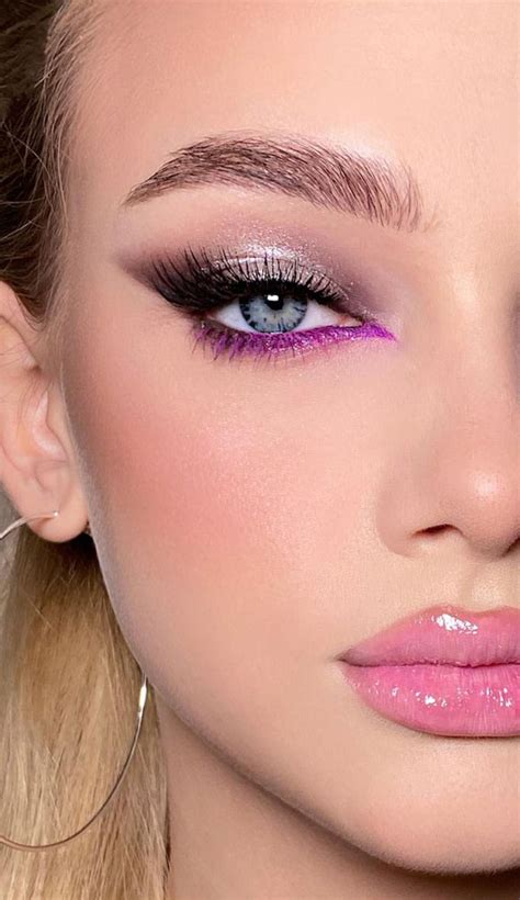 The 7 Best Makeup Trends for Fall 2021